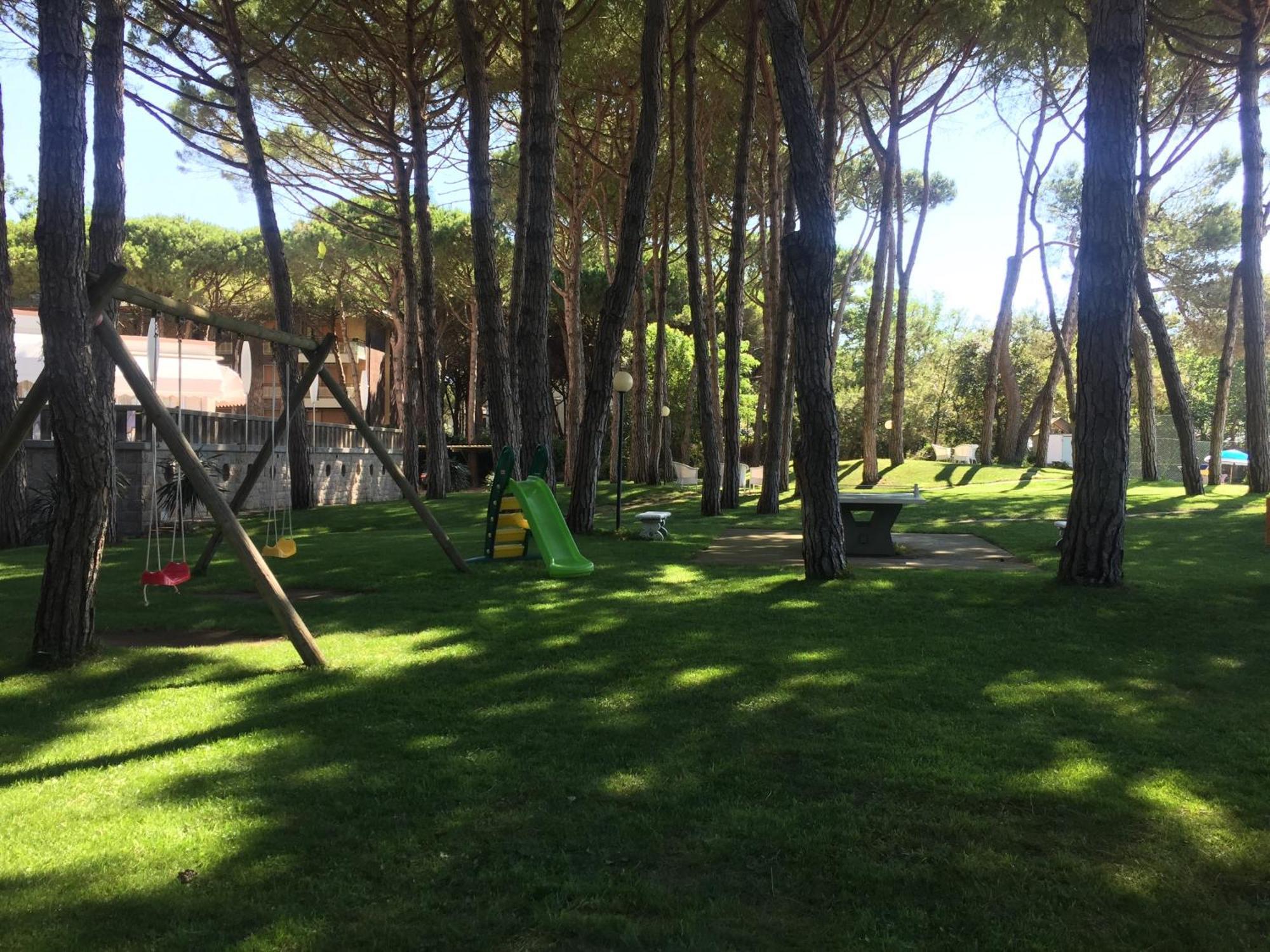 Hotel Beau Rivage Pineta Lido di Jesolo Exterior foto