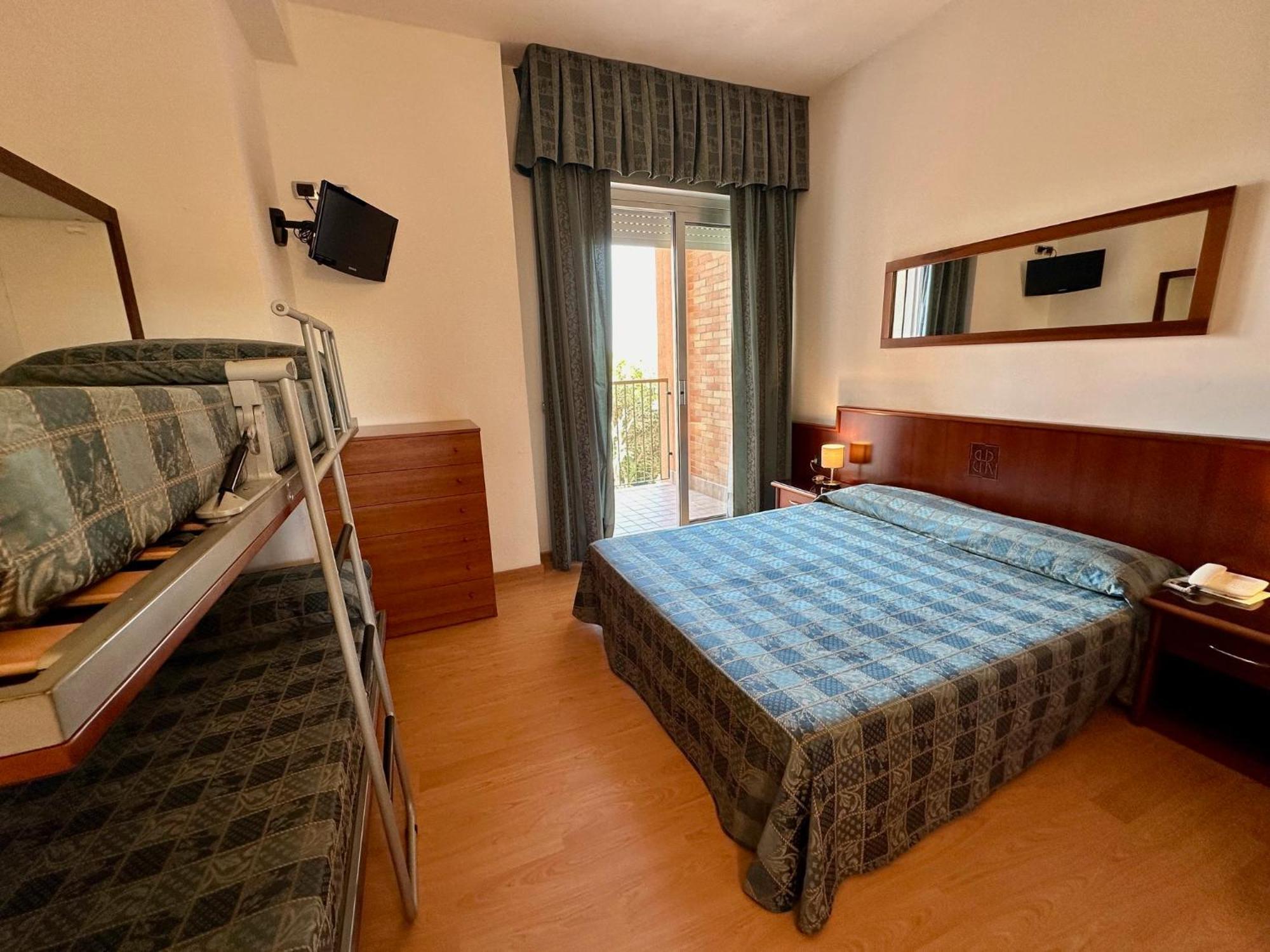 Hotel Beau Rivage Pineta Lido di Jesolo Habitación foto