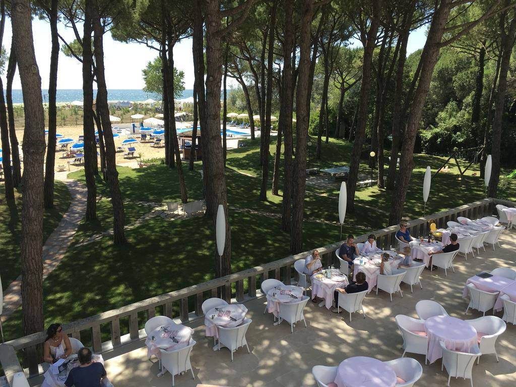 Hotel Beau Rivage Pineta Lido di Jesolo Exterior foto